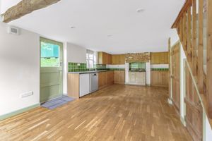 Photo 25- click for photo gallery